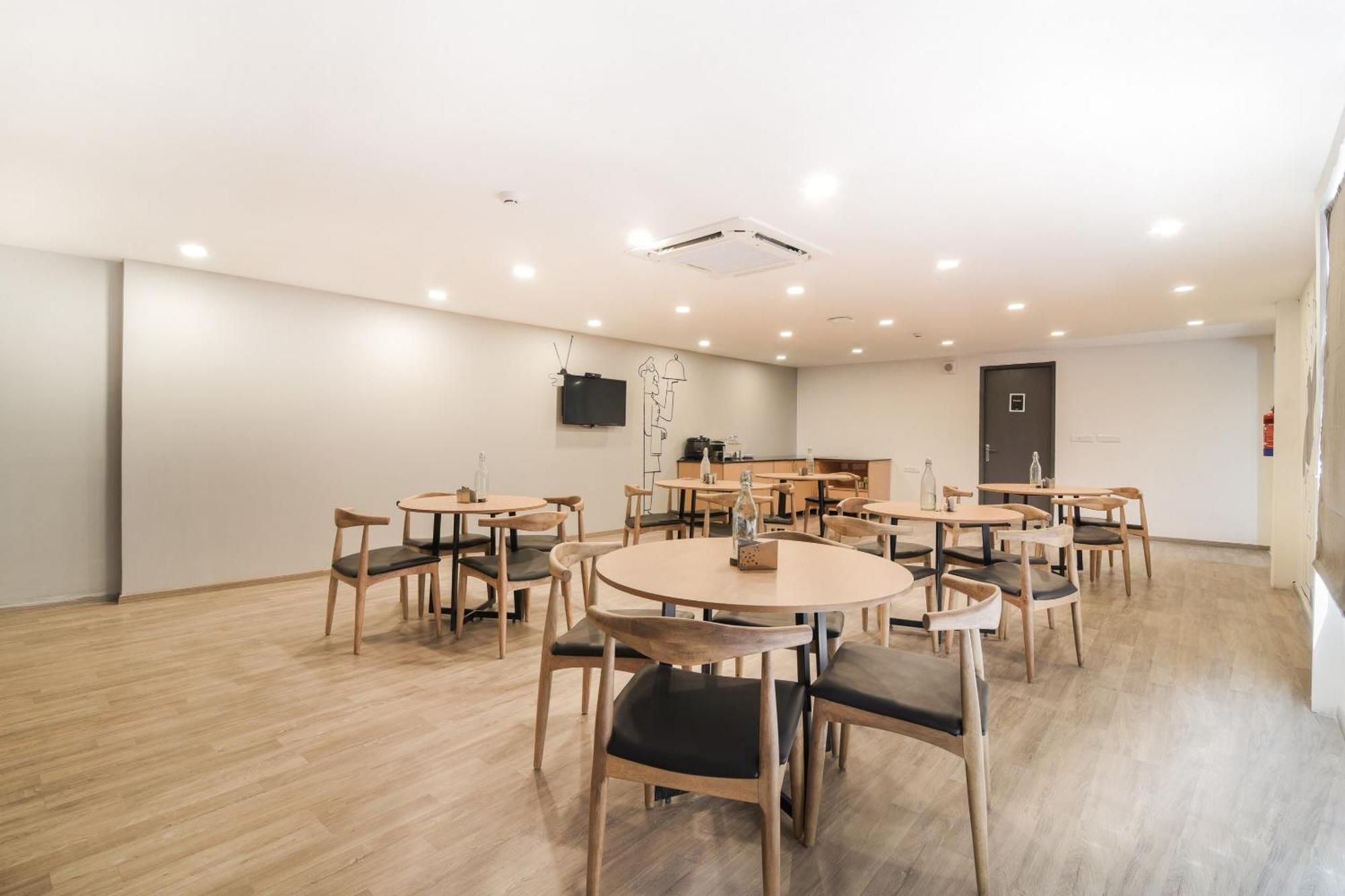 Super Townhouse Xotel Τσενάι Εξωτερικό φωτογραφία