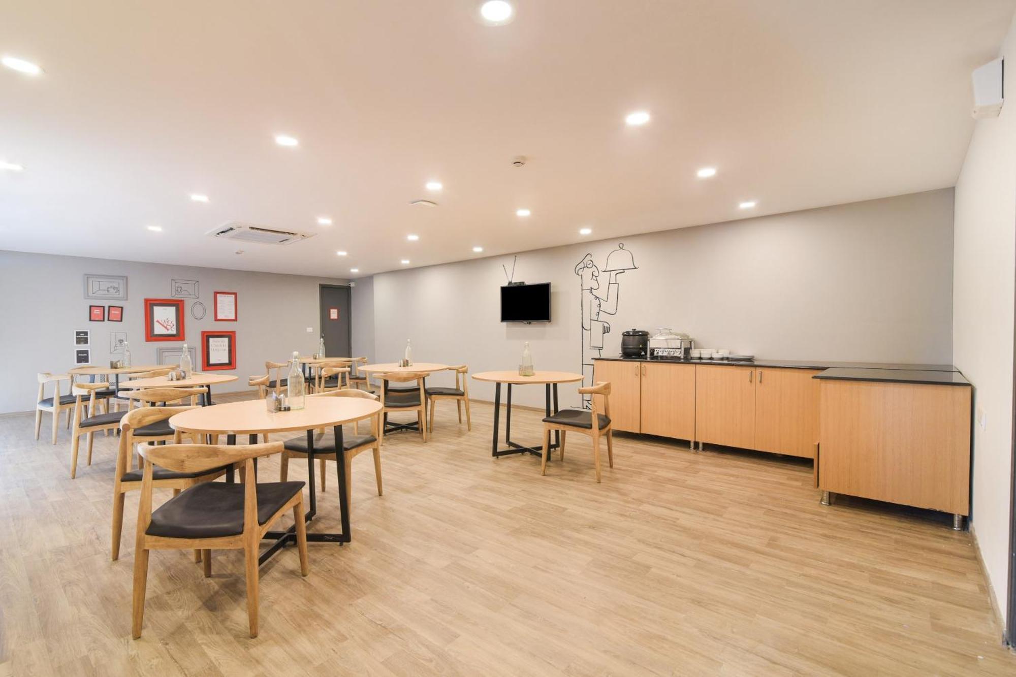 Super Townhouse Xotel Τσενάι Εξωτερικό φωτογραφία